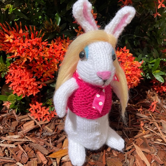Hand crafted Barbie knit and needle felted Barbiecore bunny artisan 1 of a kind - Picture 16 of 16